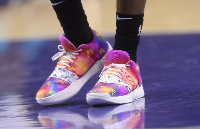 库尔图瓦：当下我肯定是最佳门将之一；没感觉更衣室关系不好